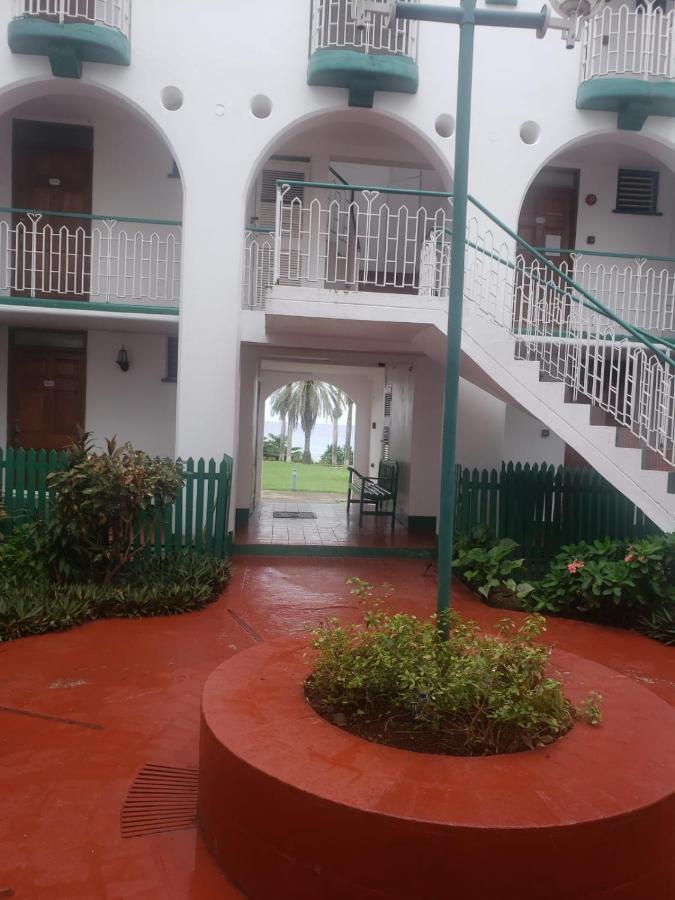 Seacastle Deluxe Studio Montego Bay Exterior photo