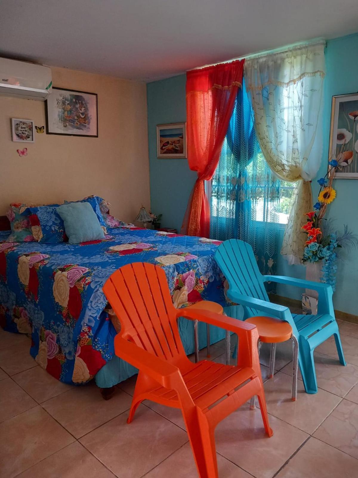 Seacastle Deluxe Studio Montego Bay Exterior photo